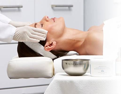 Cuidado de la piel y tratamientos avanzados por SkinCeuticals