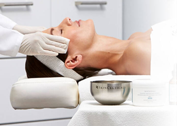 Cuidado de la piel y tratamientos avanzados por SkinCeuticals